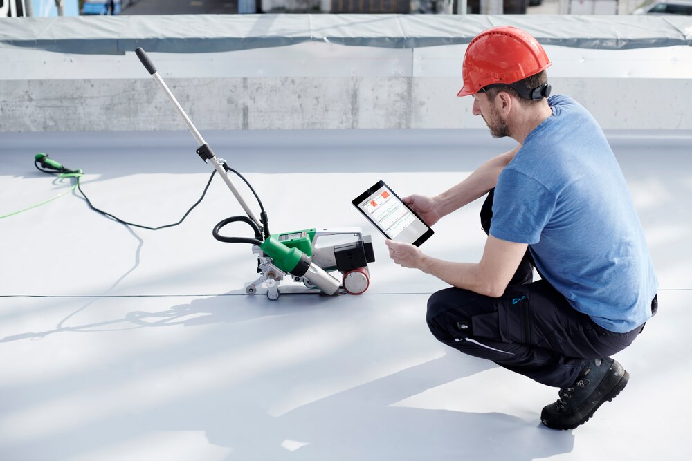 UNIROOF 700 4